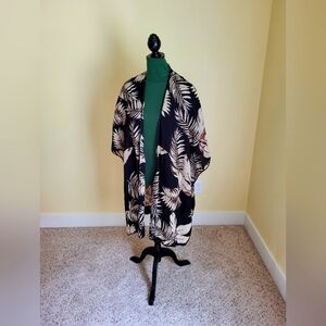NWOT Women's Long Ruana/Wrap by Shein Curve. Pretty Leaf Design. Worn once
